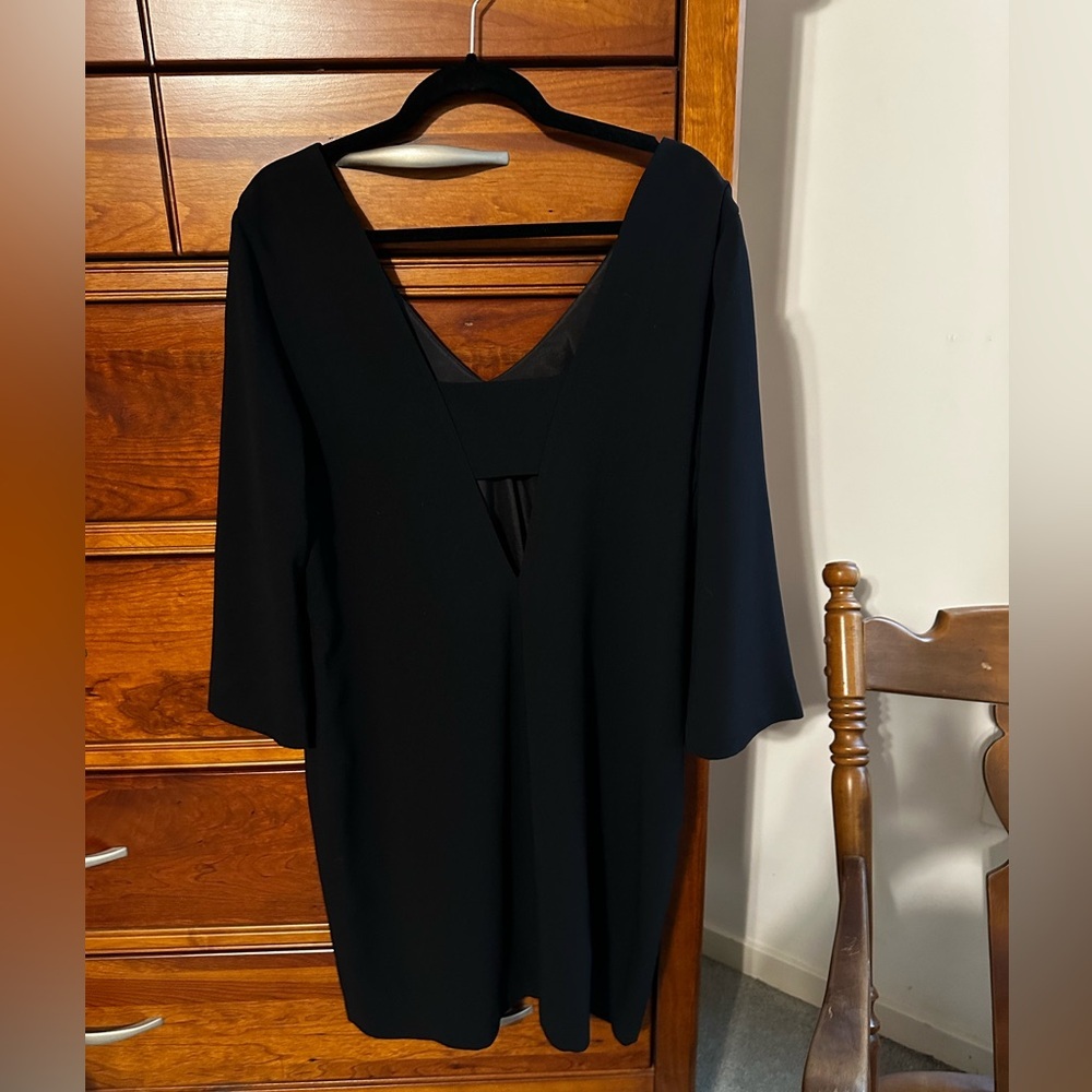 Trina Turk Malbec Dress in Black. NWT. XL. - Picture 7 of 12